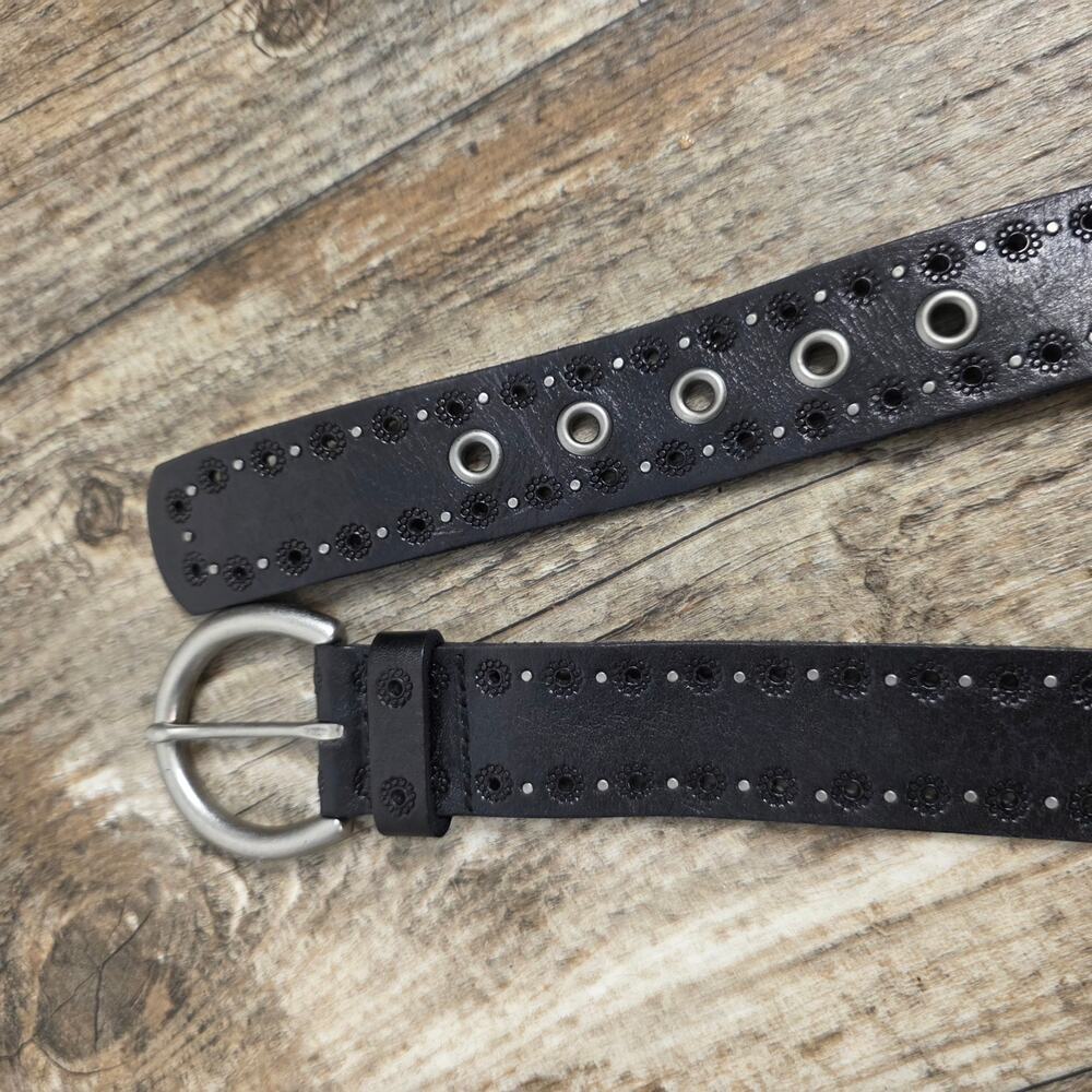 Fossil Women's Size Small Black Genuine Leather Grommet Studded Western Belt - Picture 5 of 8